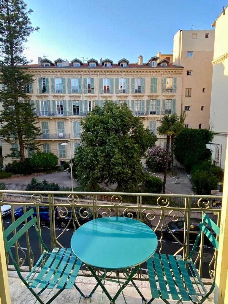 Appartement Nicois Au Coeur Du Triangle D'Or Nice Bagian luar foto